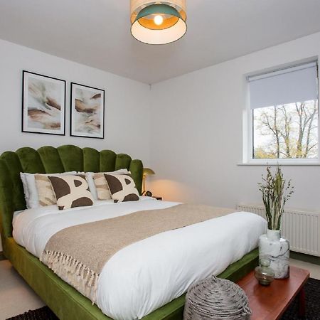 The Sparkford Gardens - Lovely 2Bdr With Balcony Londres Exterior foto
