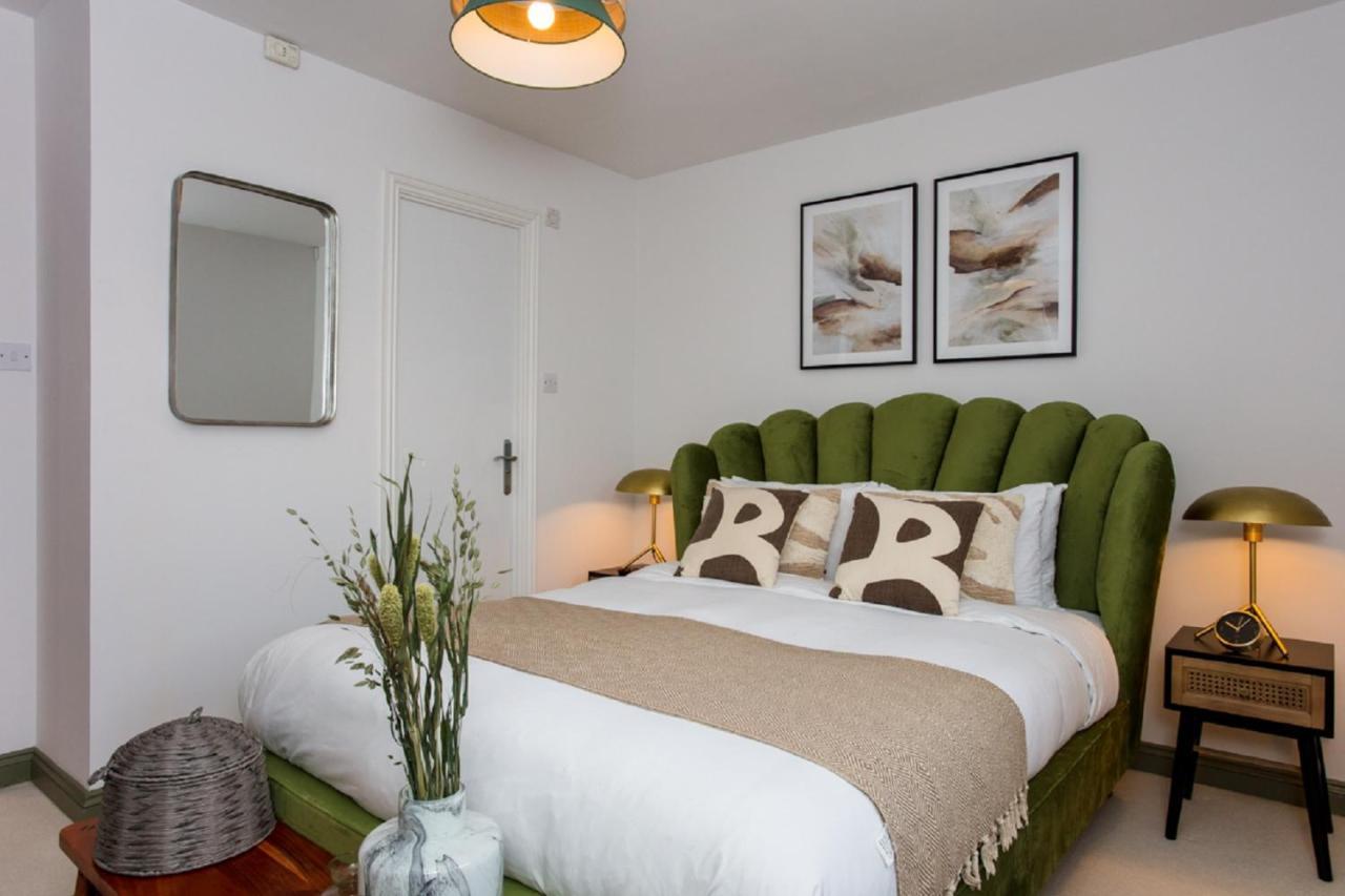 The Sparkford Gardens - Lovely 2Bdr With Balcony Londres Exterior foto