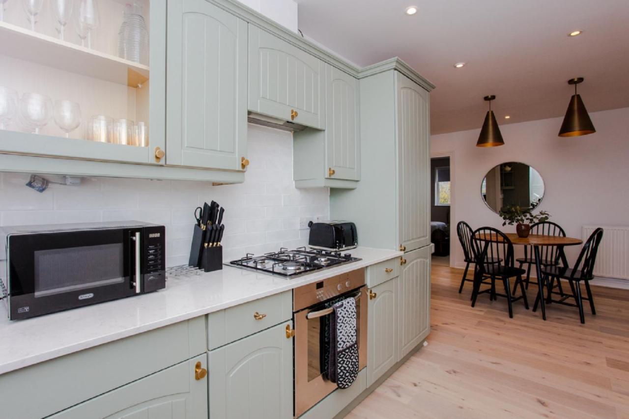 The Sparkford Gardens - Lovely 2Bdr With Balcony Londres Exterior foto