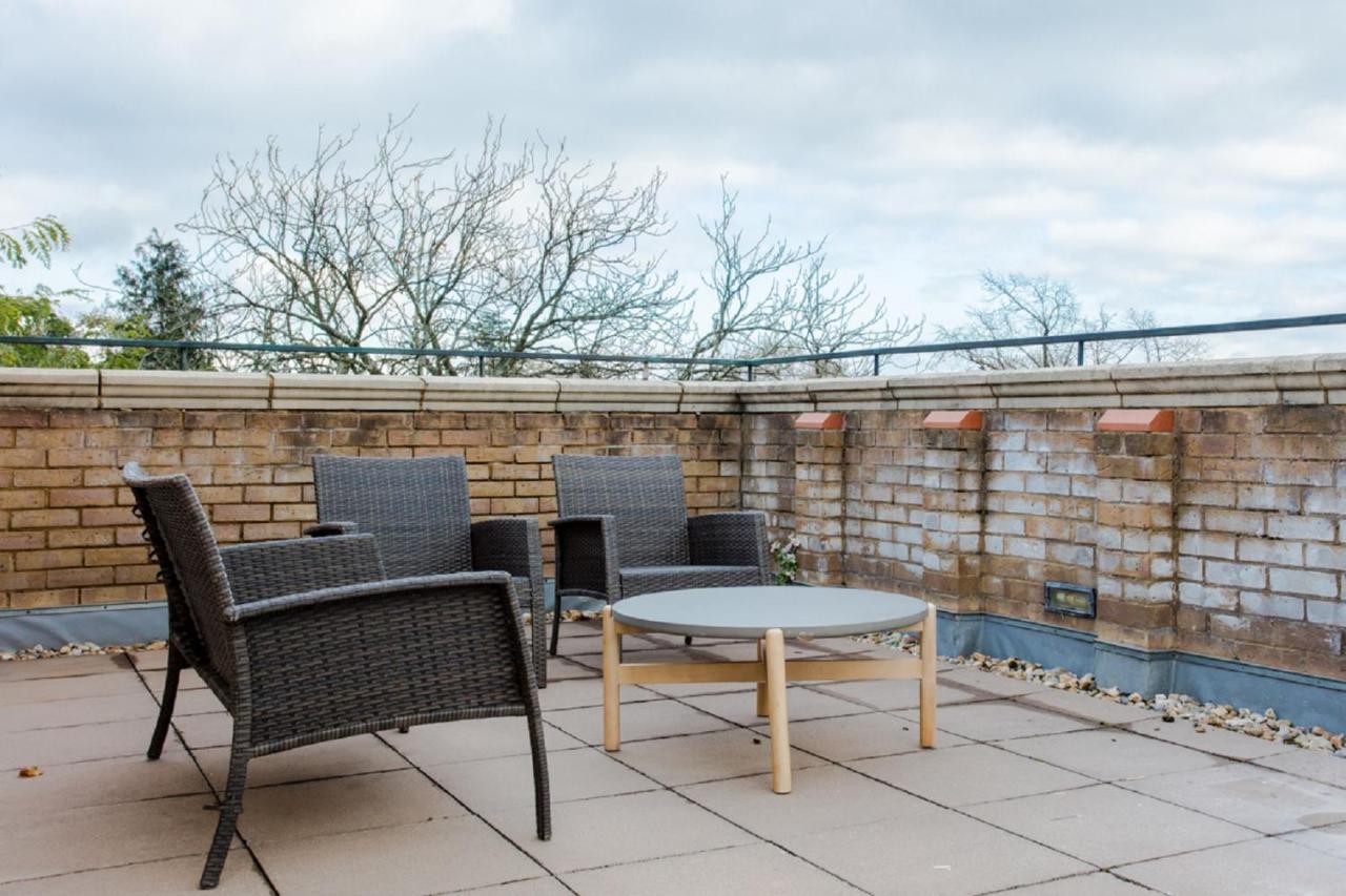 The Sparkford Gardens - Lovely 2Bdr With Balcony Londres Exterior foto