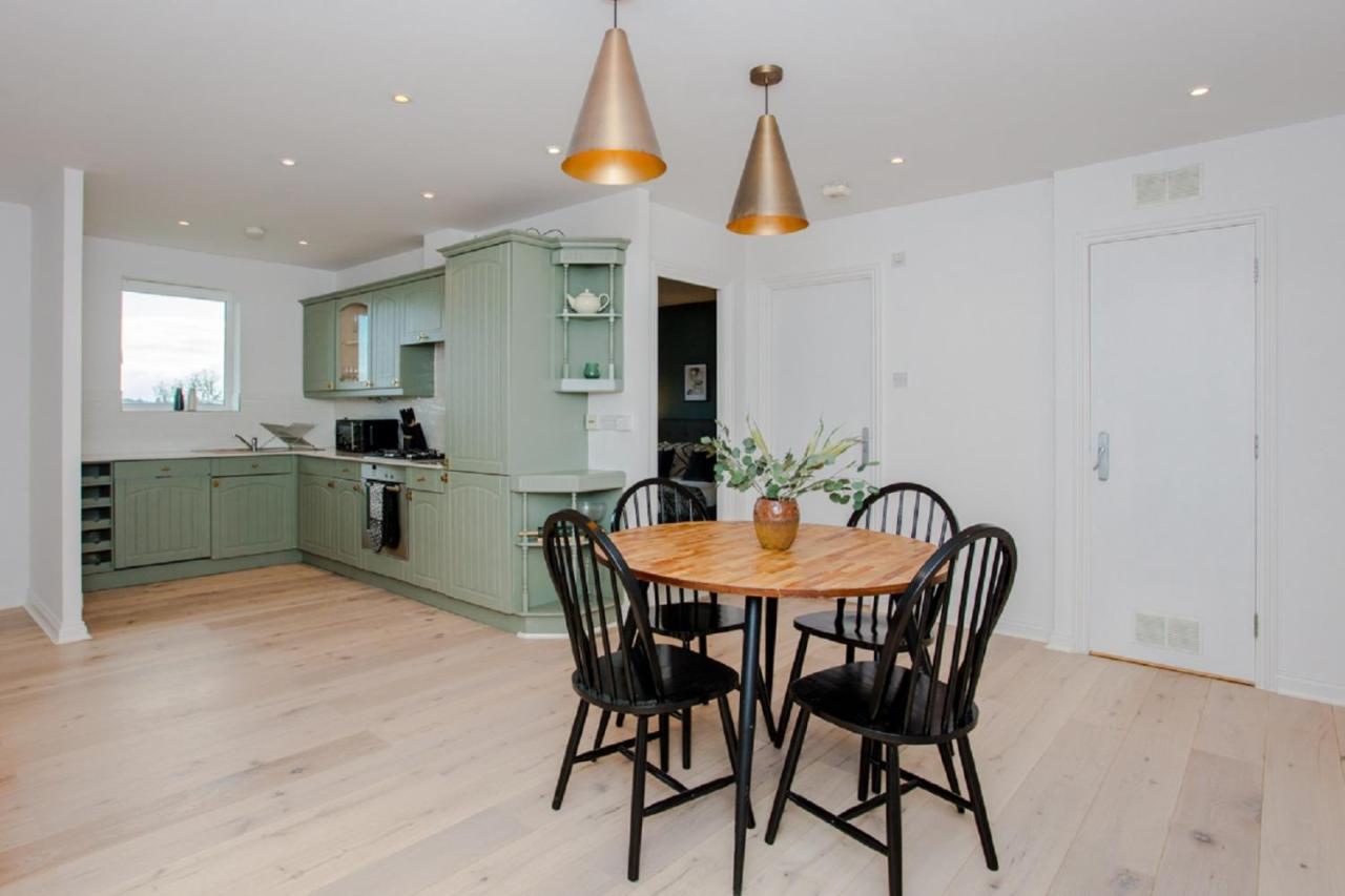 The Sparkford Gardens - Lovely 2Bdr With Balcony Londres Exterior foto