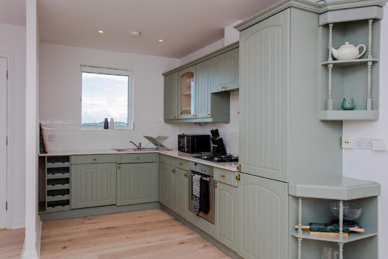 The Sparkford Gardens - Lovely 2Bdr With Balcony Londres Exterior foto